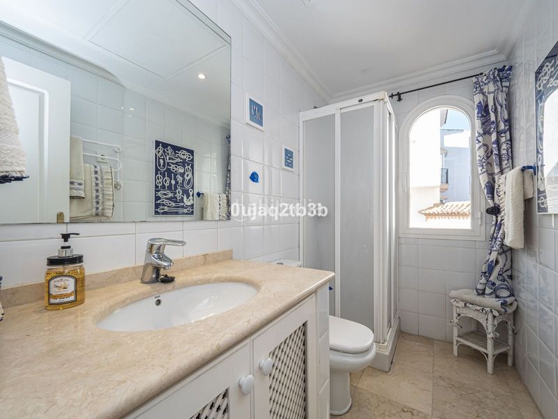 Foto 2701d922-d284-41ec-b160-e7592c37520f. Apartamento en Puerto Banús Marbella