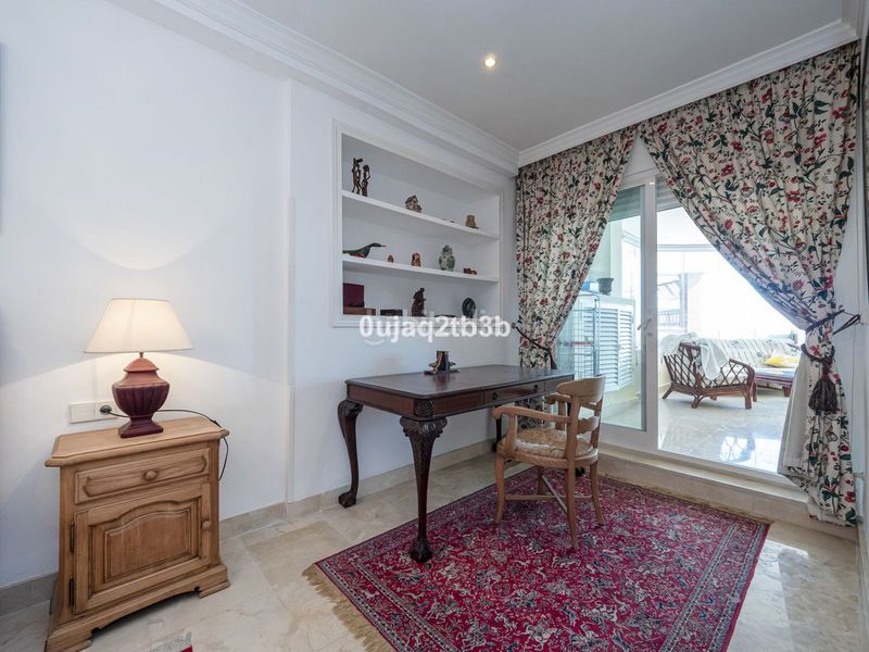 Foto c8fc8d29-3097-4328-8db4-aefc2949098a. Apartamento en Puerto Banús Marbella