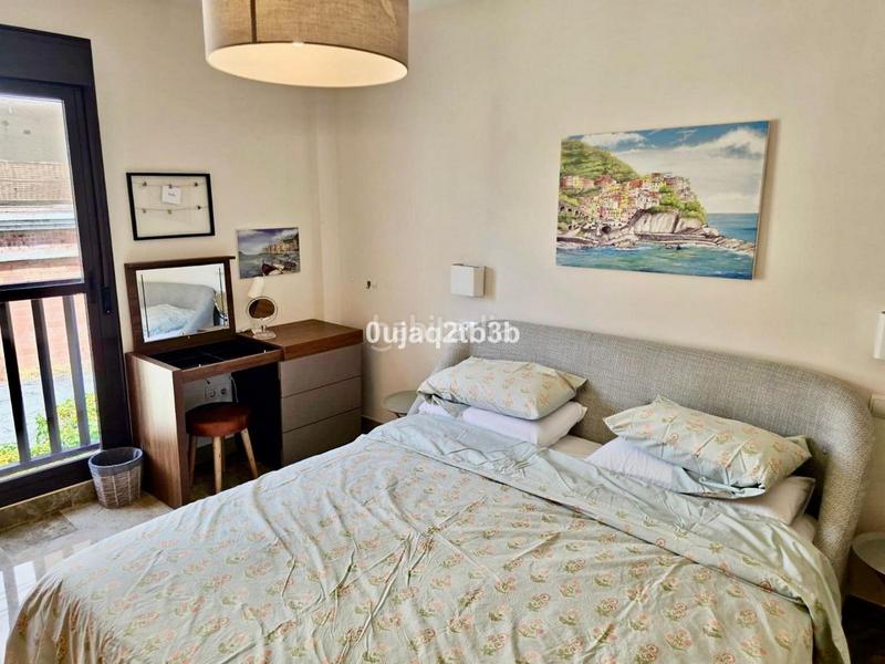 Foto 18f254d8-df75-4b49-b1ea-15428784e513. Affitto appartamento con parcheggio piscina in La Concha - Resina Golf Estepona