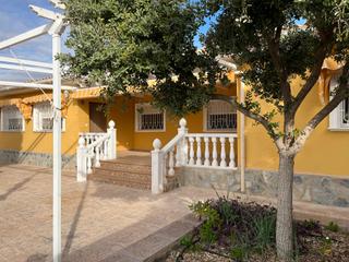 Maison  Camí de l'horta. Chalet en sol y luz san vicente del raspeig