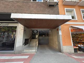 Parking coche en Fuente del Berro. Boxplaza de garaje en venta en madrid