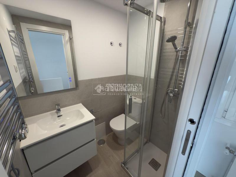 Foto 588663f6-0e16-4ef3-9a57-459c27668068. Etagenwohnung in Fuente del Berro Madrid