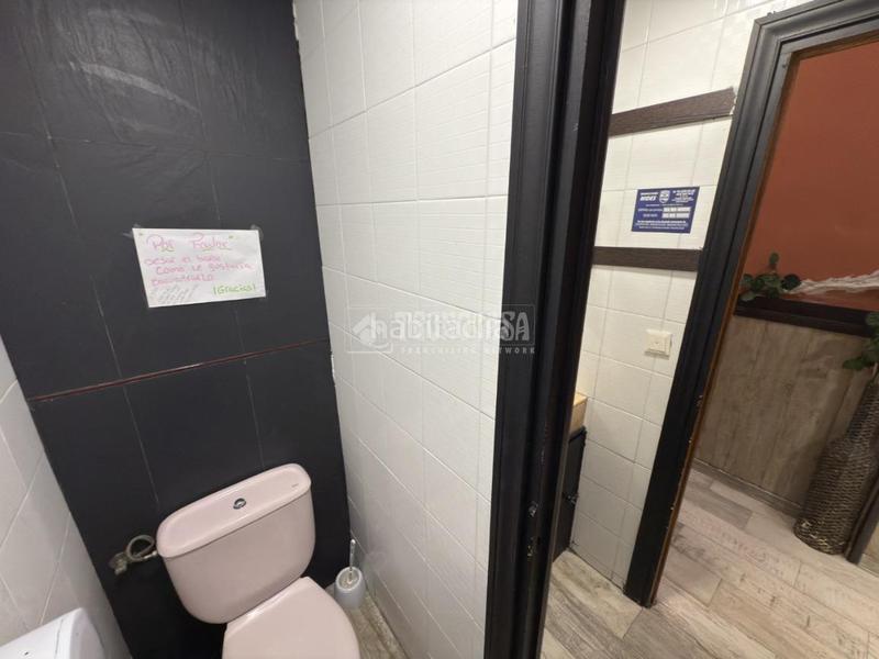 Foto 9101ad8a-989e-446a-81d2-4b8d75903668. Local comercial  en venta en Fuente del Berro Madrid