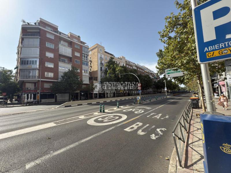 Foto b5f4cbb2-a6b7-4903-a5f1-0728482d175b. Local comercial  en venta en Fuente del Berro Madrid