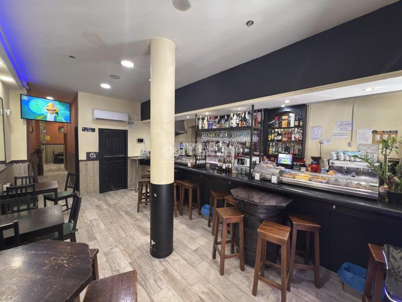 Foto d9047d73-4661-41d8-b454-9190a8100fc1. Local comercial  en venta en Fuente del Berro Madrid