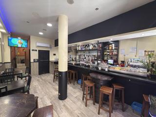Local Comercial en Fuente del Berro. Local comercial en venta en madrid