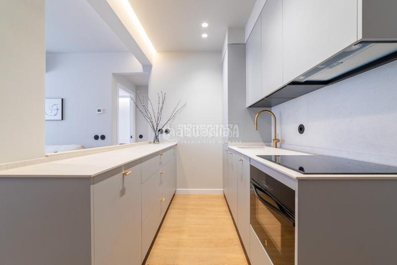 Foto 0990e885-861e-4f77-b023-b592a9d0de61. Pis amb calefacció a Fuente del Berro Madrid