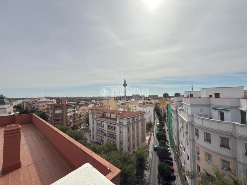 Foto 4e0697a9-d3ac-4014-b668-41f424780503. Dachwohnung mit heizung in Fuente del Berro Madrid