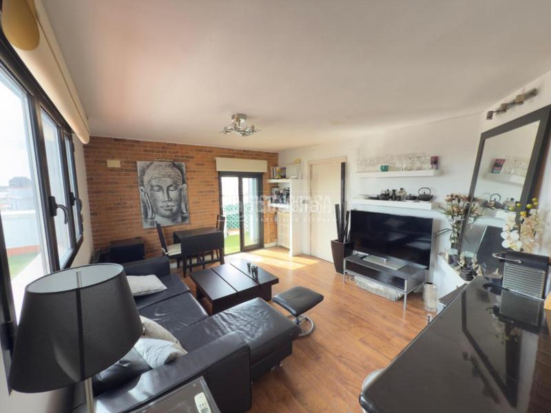 Foto 71dedc0b-575f-4b9f-be1e-735b37192848. Dachwohnung mit heizung in Fuente del Berro Madrid