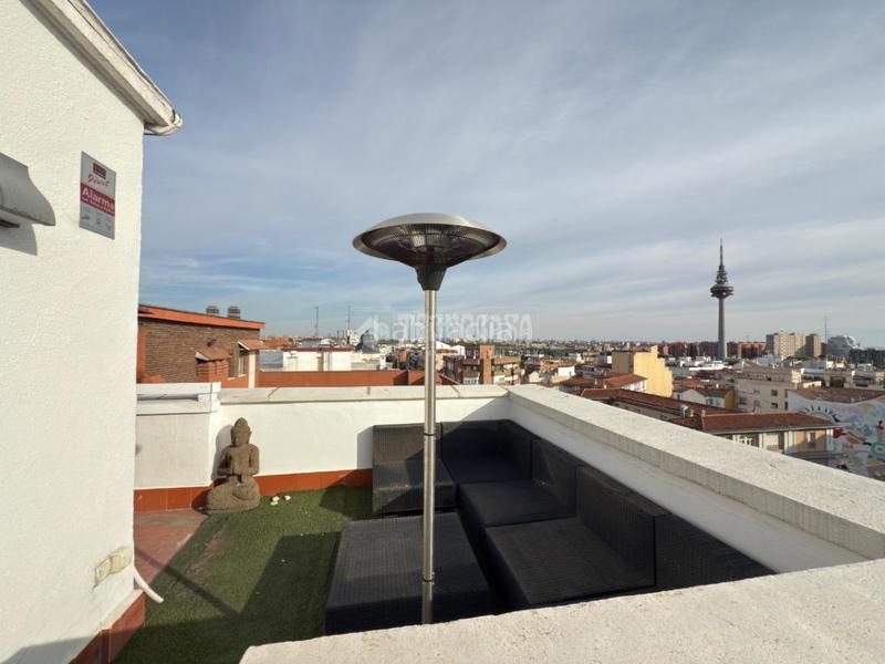 Foto 9691d238-1fbb-44ca-a063-c37a9563f9e3. Dachwohnung mit heizung in Fuente del Berro Madrid