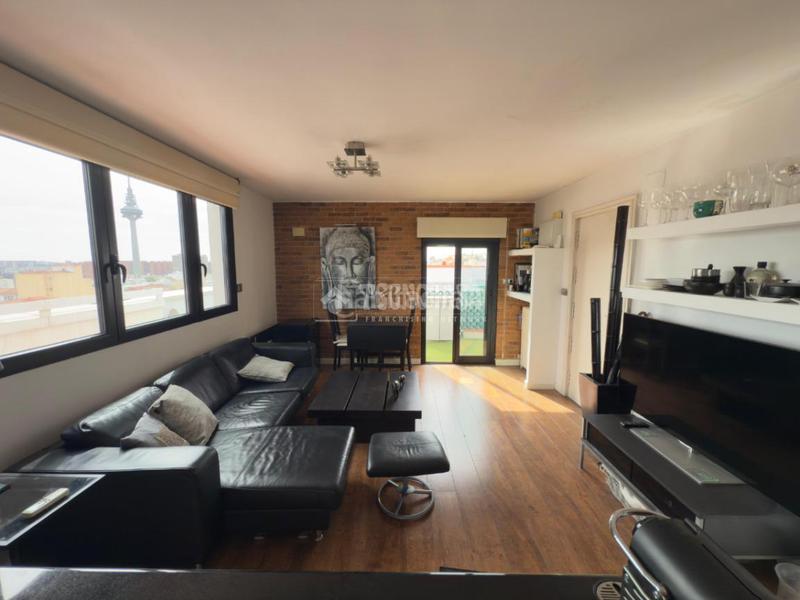 Foto 96fb01b8-96ff-46f2-a6e2-ad714b341756. Dachwohnung mit heizung in Fuente del Berro Madrid