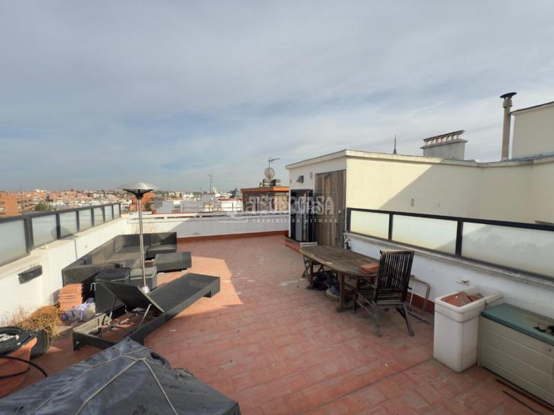 Foto f8467da2-b0c0-4563-81b9-7ff64e2c3ecc. Dachwohnung mit heizung in Fuente del Berro Madrid