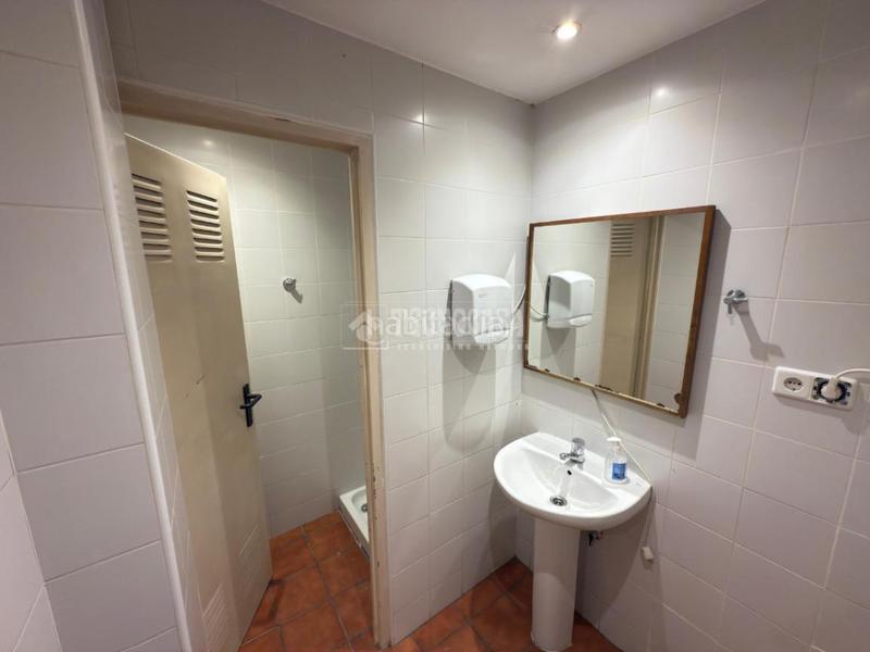 Foto 24d9855a-3d0a-435f-967b-f24ab60eade5. Piso  en venta en Fuente del Berro Madrid