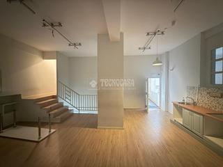 Local Comercial en Fuente del Berro. Local comercial en venta en madrid