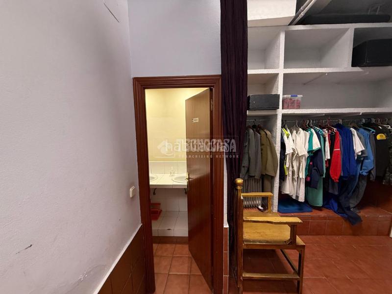 Foto a0d0b076-e5f8-462c-9b25-1089d3a68722. Geschäftsraum mit heizung in Fuente del Berro Madrid