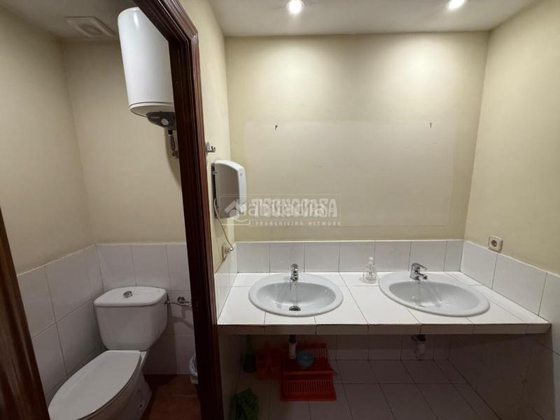 Foto b237ec55-3049-4d85-8b46-93a0596b4ac9. Geschäftsraum mit heizung in Fuente del Berro Madrid