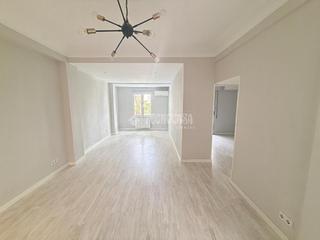 Miete Etagenwohnung in Fuente del Berro. Piso en alquiler en madrid