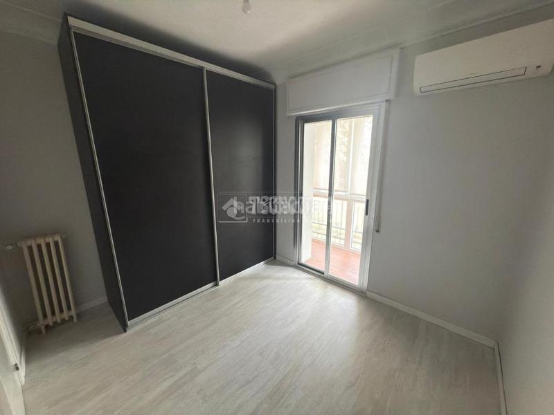 Foto e57c5c0d-5168-488a-be65-c24d8bfd13c3. Rent flat with heating in Fuente del Berro Madrid
