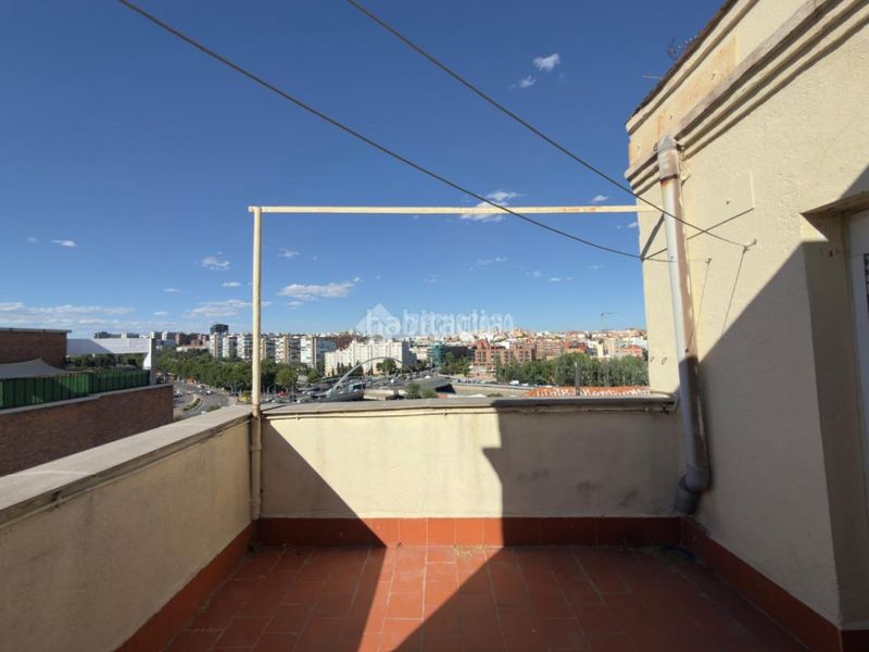 Foto 9ba0a3c5-e3ec-4dde-87b3-6c2c3e4981de. Ático  en venta en Fuente del Berro Madrid