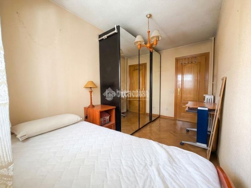 Foto acdadf17-c569-486c-a269-dc56beb612dc. Piso  en venta en Fuente del Berro Madrid