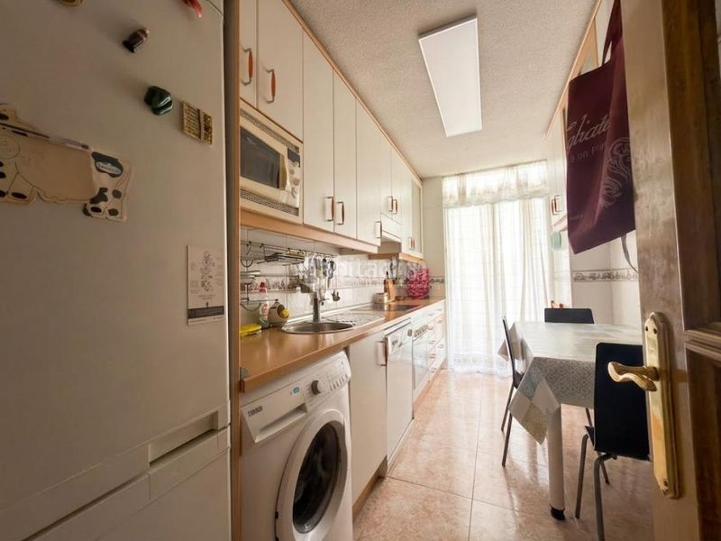 Foto fbb63906-81b0-4712-a861-55c7a3fa9355. Piso  en venta en Fuente del Berro Madrid