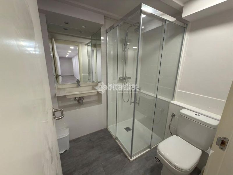 Foto e23dfb71-343b-49d8-bd19-931902e9a006. Piso  en venta en Fuente del Berro Madrid