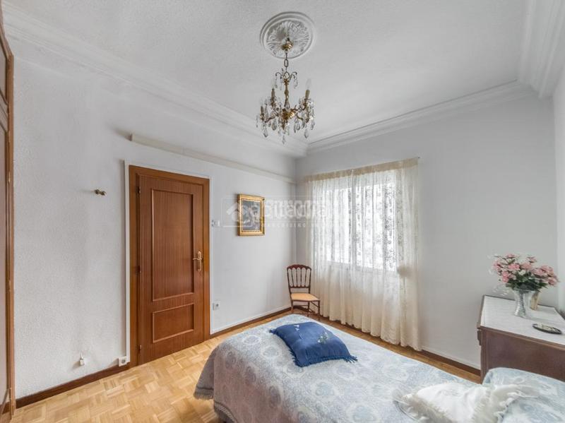 Foto 8fb54f53-8f53-4f59-961f-2238f38d6a65. Piso  en venta en Ciudad Jardín Madrid