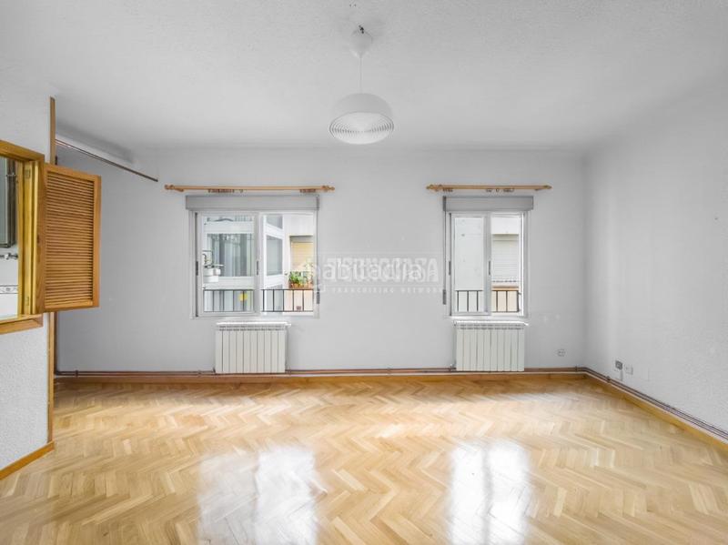 Foto 115d4c12-63c8-4a4a-b2cc-28e76430a77b. Pis amb calefacció a Ciudad Jardín Madrid