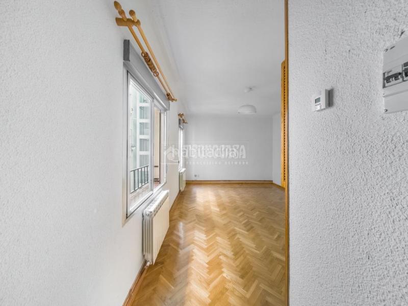 Foto 169ab58a-4c7d-4d5e-a86c-b65cc08b4cf9. Pis amb calefacció a Ciudad Jardín Madrid