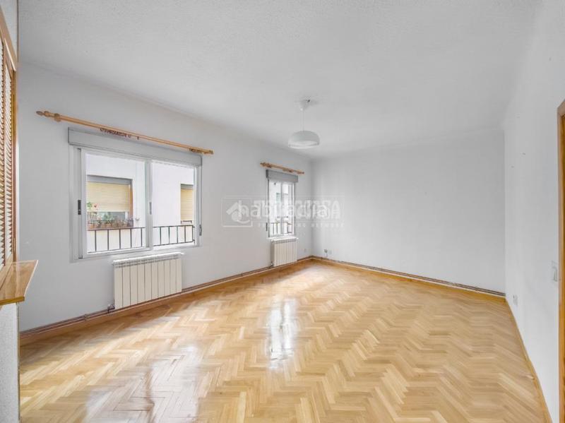 Foto 285b120d-5000-4269-b65d-70d8169168d8. Pis amb calefacció a Ciudad Jardín Madrid