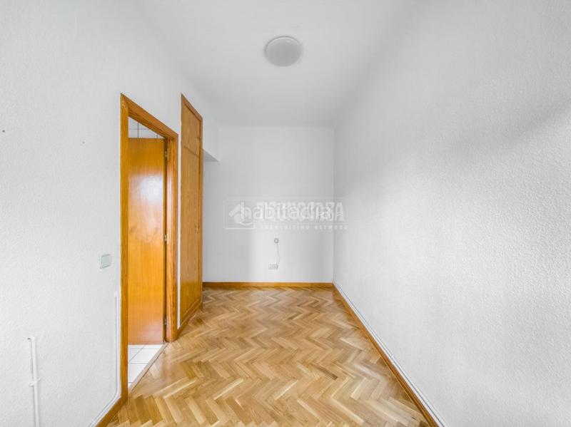 Foto 6e6792b7-1168-41ab-a965-3a45c2564b30. Pis amb calefacció a Ciudad Jardín Madrid