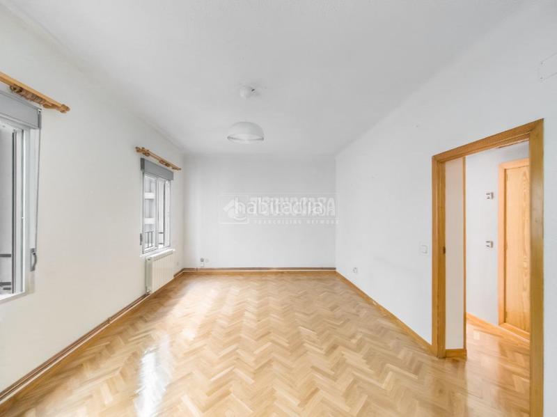 Foto 9c1e8181-184c-48bb-8529-4e707e01cbb8. Pis amb calefacció a Ciudad Jardín Madrid