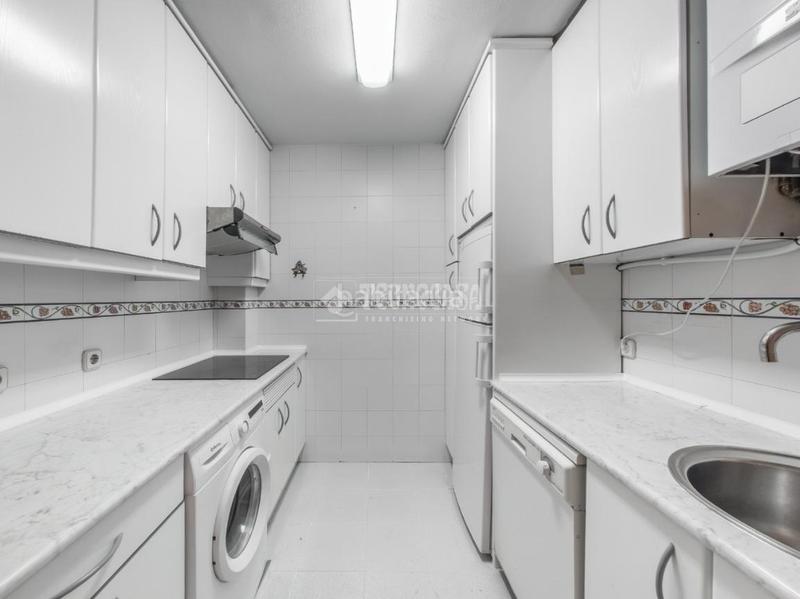 Foto c60dfc0f-1b61-4007-bb7a-640447a52495. Pis amb calefacció a Ciudad Jardín Madrid