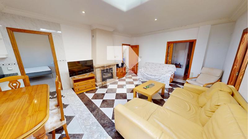 Foto c7f3b16e-5d61-46e7-b98d-9d6e23a25f4a. Casa a schiera con parcheggio in Campello Pueblo Campello (el)