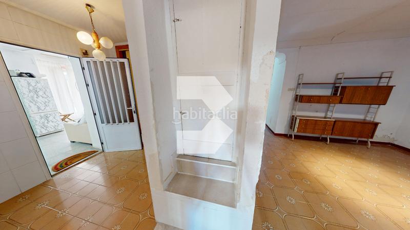 Foto aea79978-a1ff-4d77-9062-498251f1d7e8. Casa adossada amb aparcament a Campello Pueblo Campello (el)