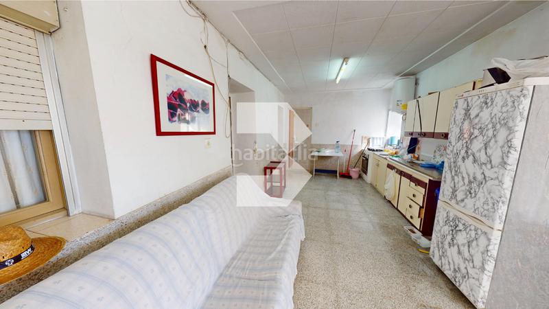 Foto cfe63529-f559-482a-ab86-3f58f7d73899. Casa adossada amb aparcament a Campello Pueblo Campello (el)