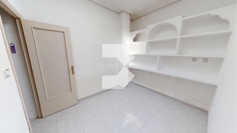 Foto ff5f6002-0a3b-439e-a728-5f2922f3c7c5. Casa adossada amb aparcament a Campello Pueblo Campello (el)