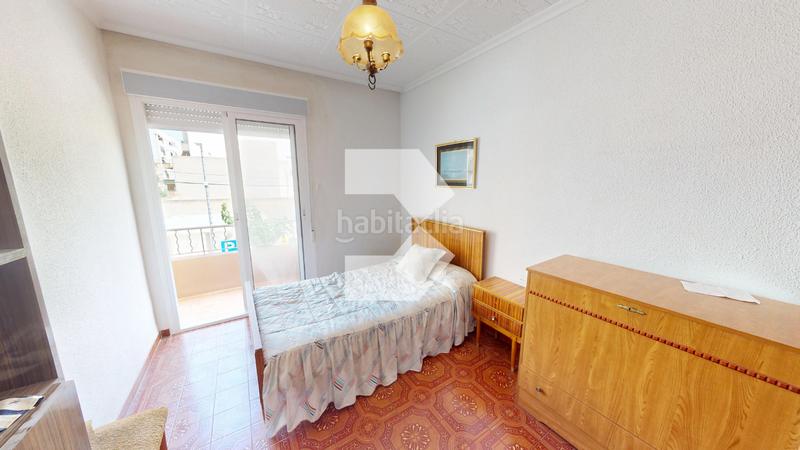 Foto cb909766-85c8-411f-a87a-bd75bb1be0e4. Pis a Campello Pueblo Campello (el)