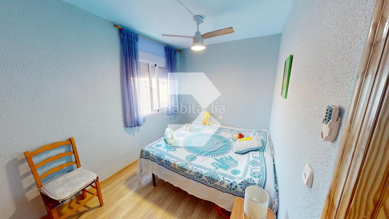 Foto f510bf69-5433-4d03-b5fe-4ce15bf439e4. Pis a Campello Playa Campello (el)