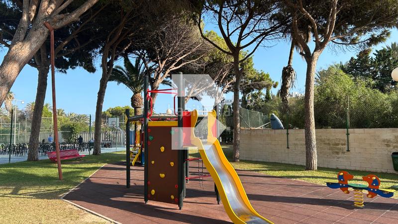 Foto 3baf5e70-98bc-4cd0-9054-9d251d9fc89f. Appartamento con riscaldamento parcheggio piscina in Campello (el)