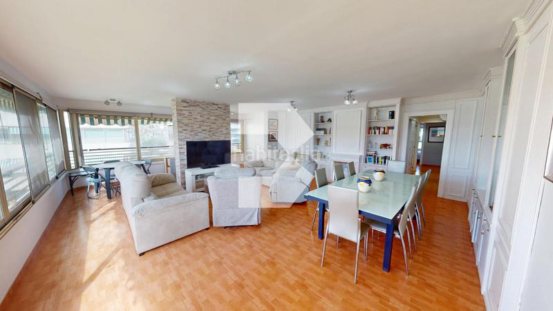 Foto eabe664c-f186-4081-b9c2-67853bee4478. Etagenwohnung mit heizung parking pool in Playa Muchavista Campello (el)