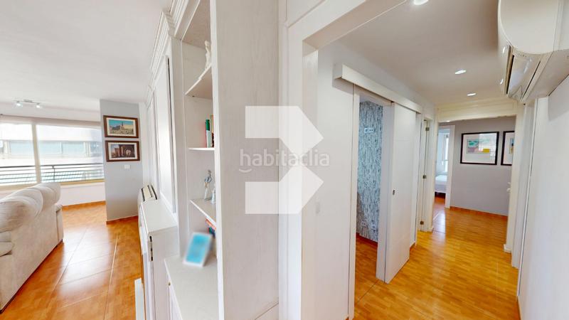 Foto 8cd9d01a-5c70-40ad-bc4a-66a165739d52. Flat with heating parking pool in Playa Muchavista Campello (el)