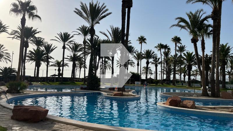 Foto 9bb912fb-7338-4394-9abe-fb08ecac27d3. Flat with heating parking pool in Playa Muchavista Campello (el)