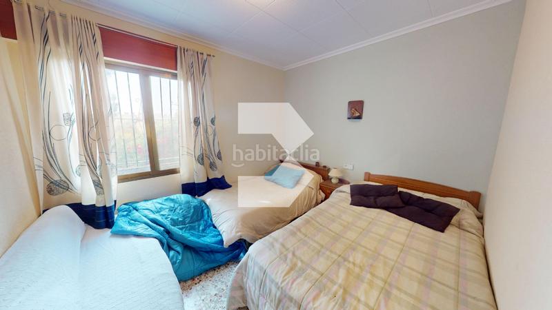 Foto 37f6901a-9654-429f-947f-bf42b24c346a. Chalet with parking pool in Centro Mutxamel