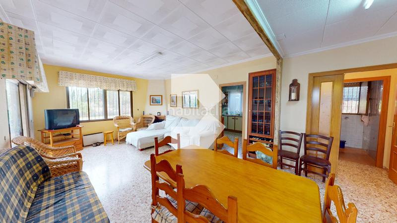 Foto 75a2d7f2-496b-471b-9608-a2835e2f0935. Chalet with parking pool in Centro Mutxamel