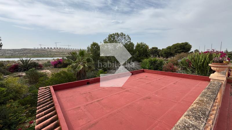 Foto 90dfc060-d305-4f8b-bf3f-2e46610b0128. Chalet with parking pool in Centro Mutxamel