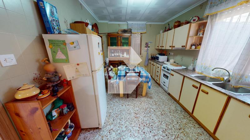 Foto a3782ecd-126b-45d8-89ea-8bfe1b00fc84. Chalet with parking pool in Centro Mutxamel