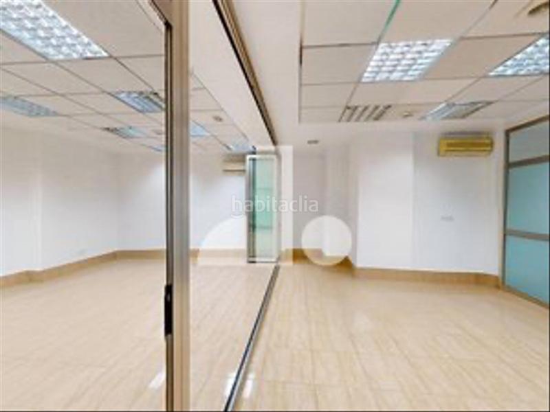 Foto b155ce6e-ac7c-47bd-8540-3dba3de502d2. Local comercial en Carolinas Altas Alicante