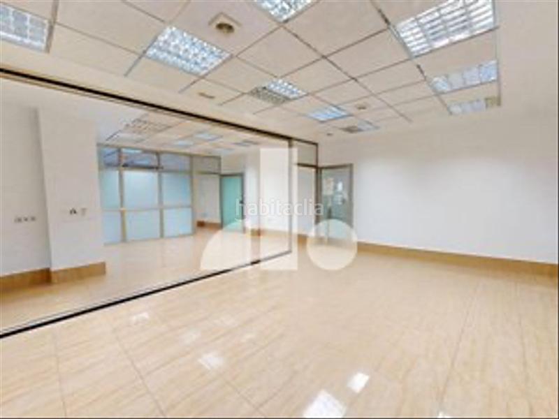 Foto f37357db-8daa-4db9-b2b8-be03bb1c5bc0. Local comercial en Carolinas Altas Alicante