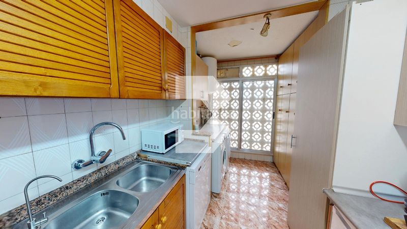 Foto 75bf5401-aacf-4488-8905-cfaf21699e3a. Pis a Campello Pueblo Campello (el)